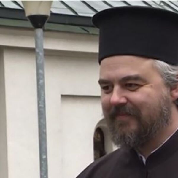 DA LI JE GREH ŽIVETI U BRAKU BEZ CRKVENOG VENČANJA: Sveštenik Borislav dao odgovor, Srbi u neverici!