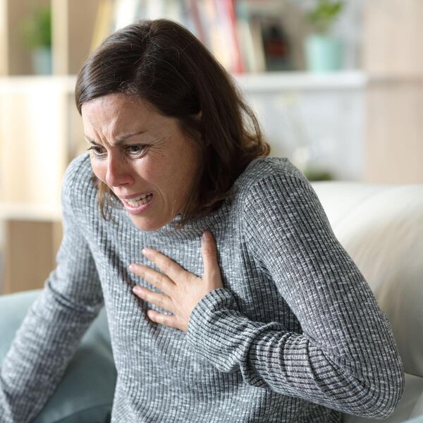 JADNA DEVOJKA, ŠTA JE DOŽIVELA! S 25 joj je pametni sat otkrio da ima OZBILJAN PROBLEM sa srcem - ali to nije sve..