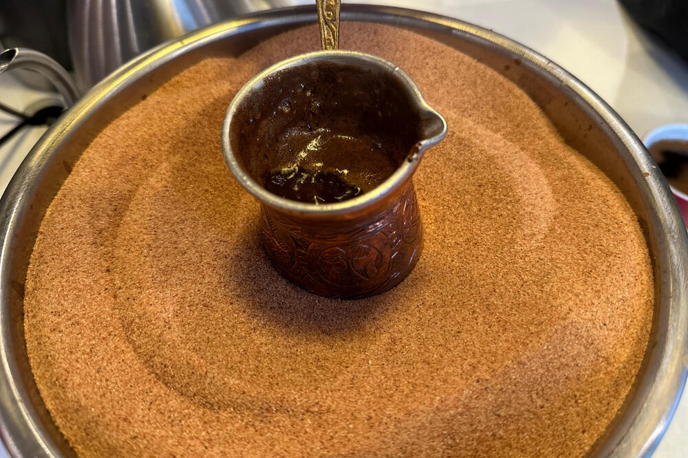 Ovo je jedina prava razlika između srpske i turske kafe: Čuveni kuvar otkrio nešto što Srbi nikako nisu znali