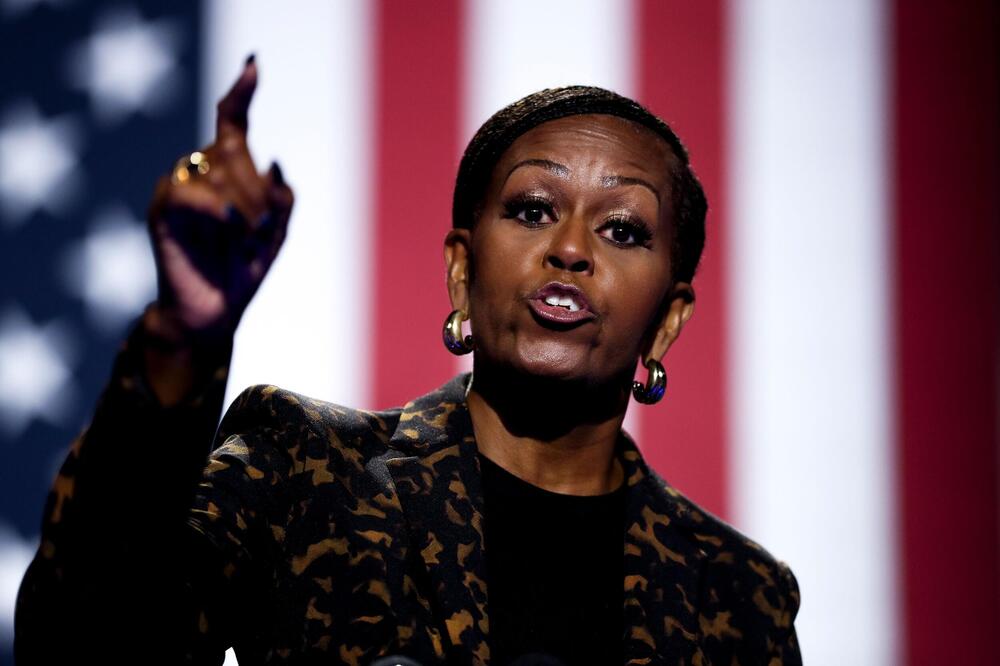 Mišel Obama otišla na odmor bez muža, glasine o razvodu sve jače! Njena objava o nerođenom sinu digla prašinu!