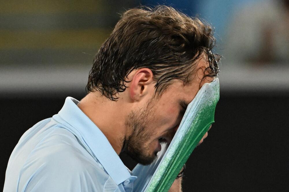 Medvedev najavio bojkot mečeva!