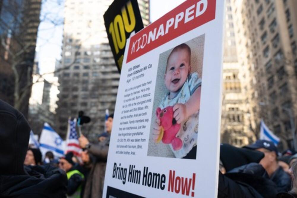 Ovo je mališan kog je Hamas oteo kad je imao svega 10 meseci: Sutra puni 2 godine i konačno se vraća kući!