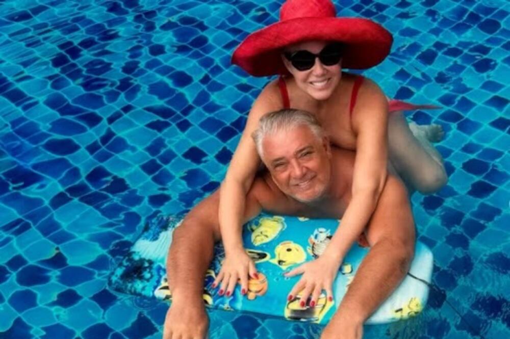 Lepa Brena pokazala telo boginje u crvenom bikiniju: Ovako sa Bobom provodi vreme na Tajladnu, pravo uživanje