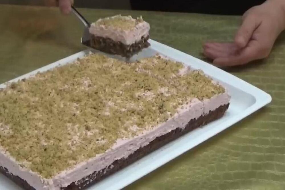 Napravite ovaj seljački kolač koji je jeftin, a još se brže sprema: Kremastiji od svake torte, a lep i na oko!