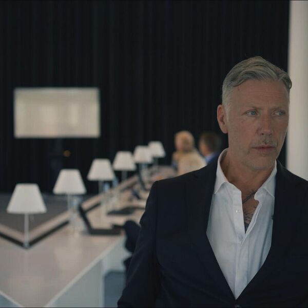 ČUVENI ŠVEDSKI GLUMAC MIKAEL PERSBRANDT U SRPSKOJ SERIJI „OTMICA“ Veliki uspeh domaće produkcije