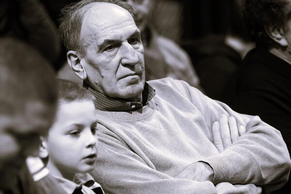 Užasna vest: Preminuo legendarni Dražen Dalipagić