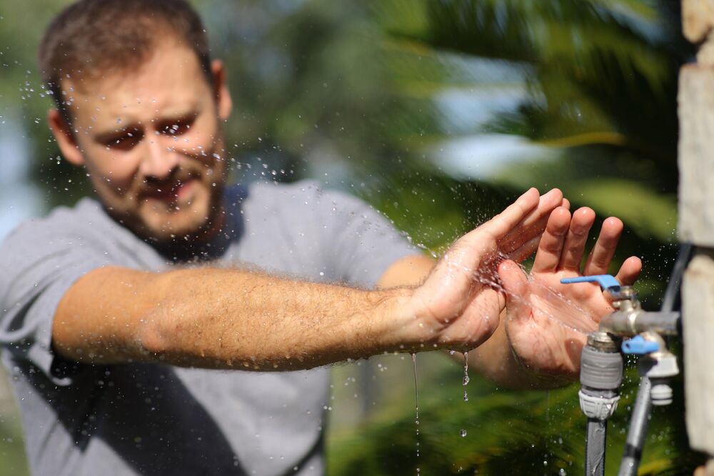 Srbi najviše greše i stalno su žedni: Piće koje najbolje hidrira telo tokom leta, a nije voda