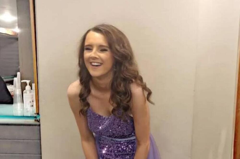 Misica sa slike izvršila samoubistvo tik nakon krunisanja! Jezive stvari su otkrivene o njoj, ceo svet zanemeo