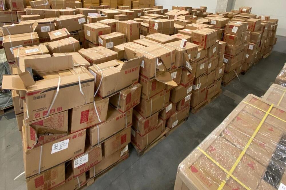 Carinici u Srbiji zadržali 19 tona robe: Pogledajte samo šta je ovaj čovek hteo da prenese, šokiraćete se! (FOTO)