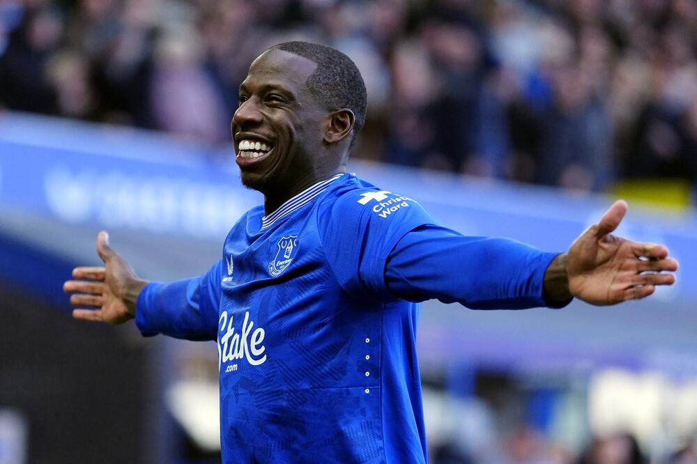 Dukure postigao četvrti najbrži gol u istoriji Premijer lige! (VIDEO)