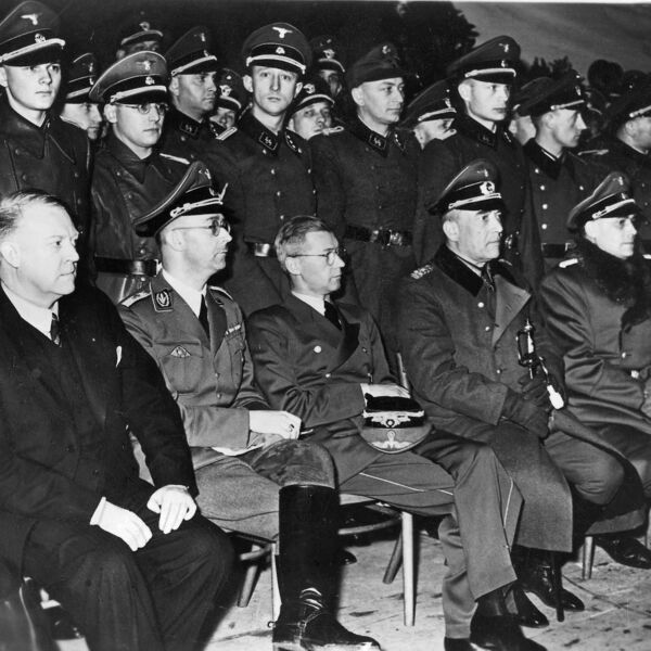 On je ubica sa jedne od najjezivijih slika Drugog svetskog rata! Bio nastavnik srpskog, blizak deci, a MONSTRUM!