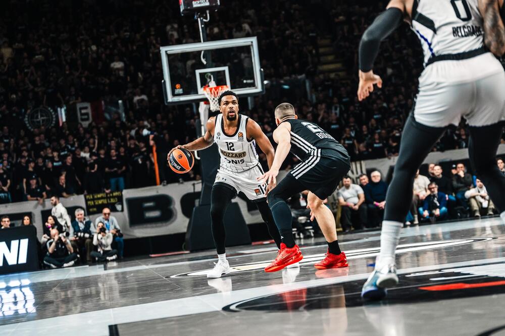 Odlazi veliko pojačanje crno-belih!