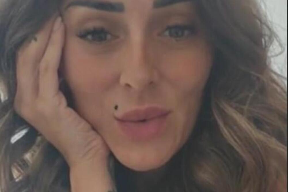 "Bolja riba od Maje": Da li je moguće da je žena Stanislava Krofaka ovako brutalna? Telo joj čitavo u tetovažama