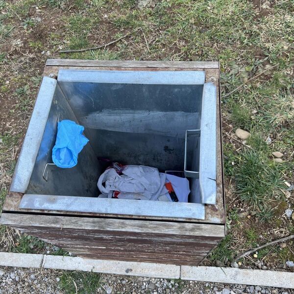 Porodila se u stanu, pa tek rođenog sina bacila u kantu za smeće?! Isplivali novi detalji horora u Podgorici (FOTO)