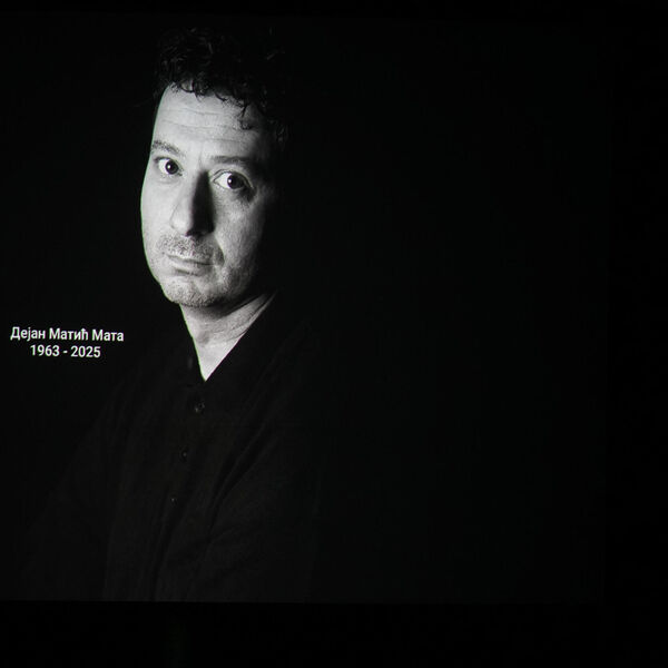 Porodica i prijatelji u suzama zbog smrti Dejana Matića: Evo ko se danas oprostio od njega, odlazak velikog glumca