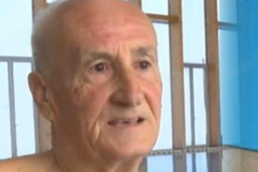 "Starije gospođe mi se javljaju, a ja nisam za babe": Čika Brano (77) oduvao region, gledajte šta radi! (VIDEO)