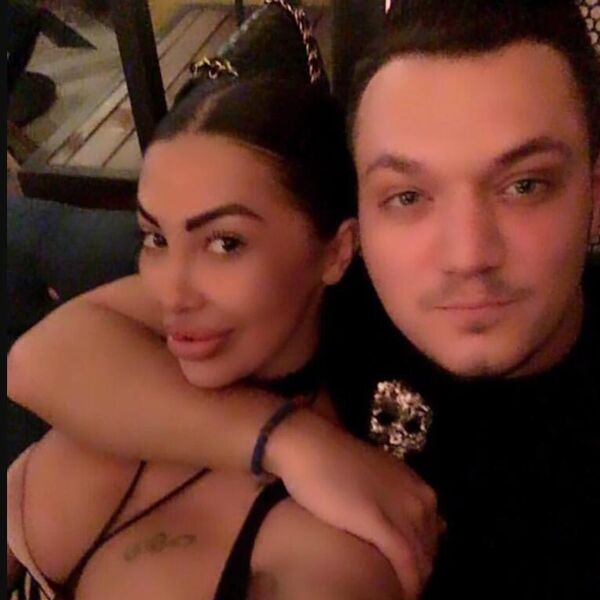 Isplivala slika iz prošlosti Aneli i Gastoza! U nikad prisnijem izdanju, uhvatio je oko grudi pa...