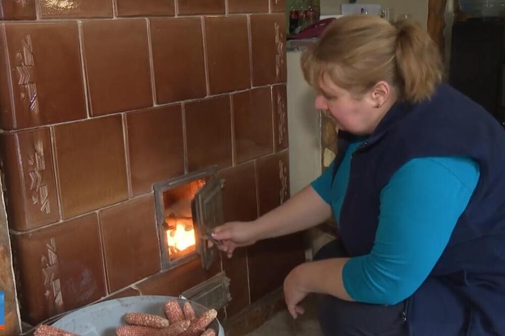 Jednom je ugradite, mirni ste 100 godina: Ovo je cena ugradnje kaljeve peći - drži toplotu 8 sati