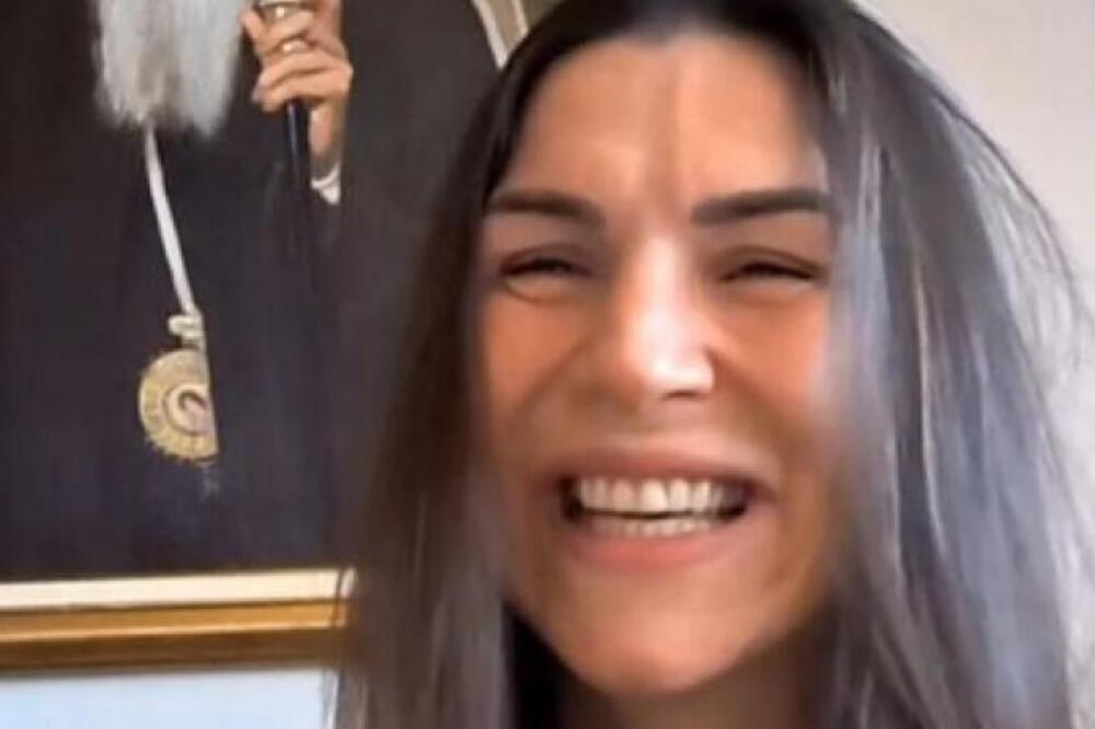 Ivaniševići otkrili pol 7. bebe uživo na televiziji: Ganuli celu Srbiju - da li je dečak ili devojčica ovog puta?