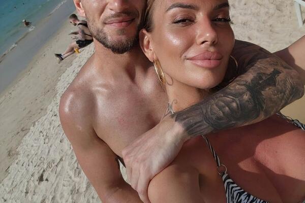 "NAPALI SU GRČKU I TURSKU, MOLIM SE BOGU": Stomak joj do zuba, a ne može da se VRATI U SRBIJU! NEKA NEKO REAGUJE