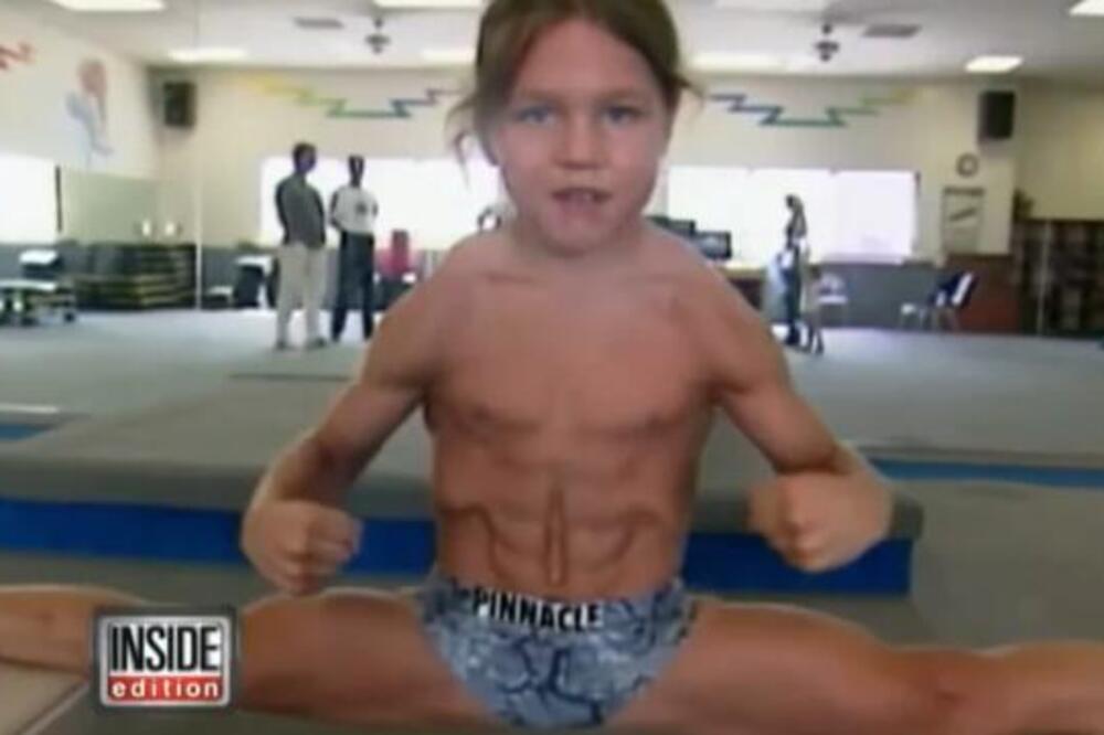 ''Borim se sa demonima...'' Kao dete se bavio bodibildingom ,a onda je rešio da progovori o svom detinjstvu (VIDEO)