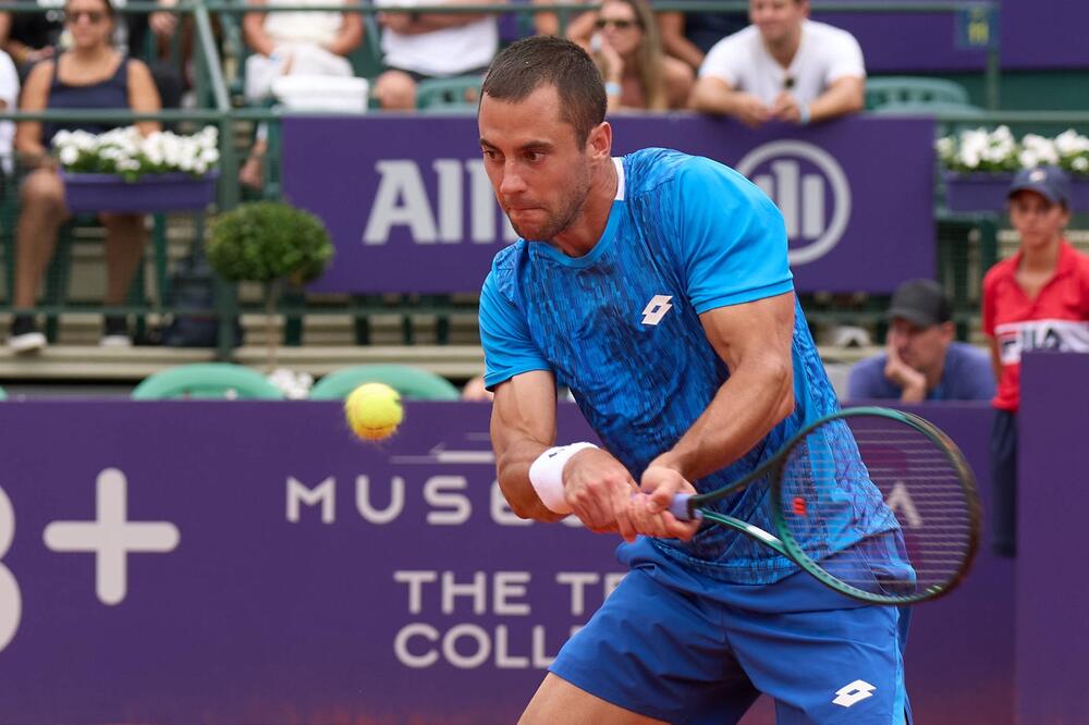 Šok u Atini: Đere menja Cicipasa!