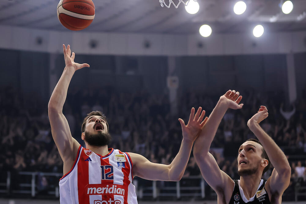 Ništa od NBA bombe za večite rivale!