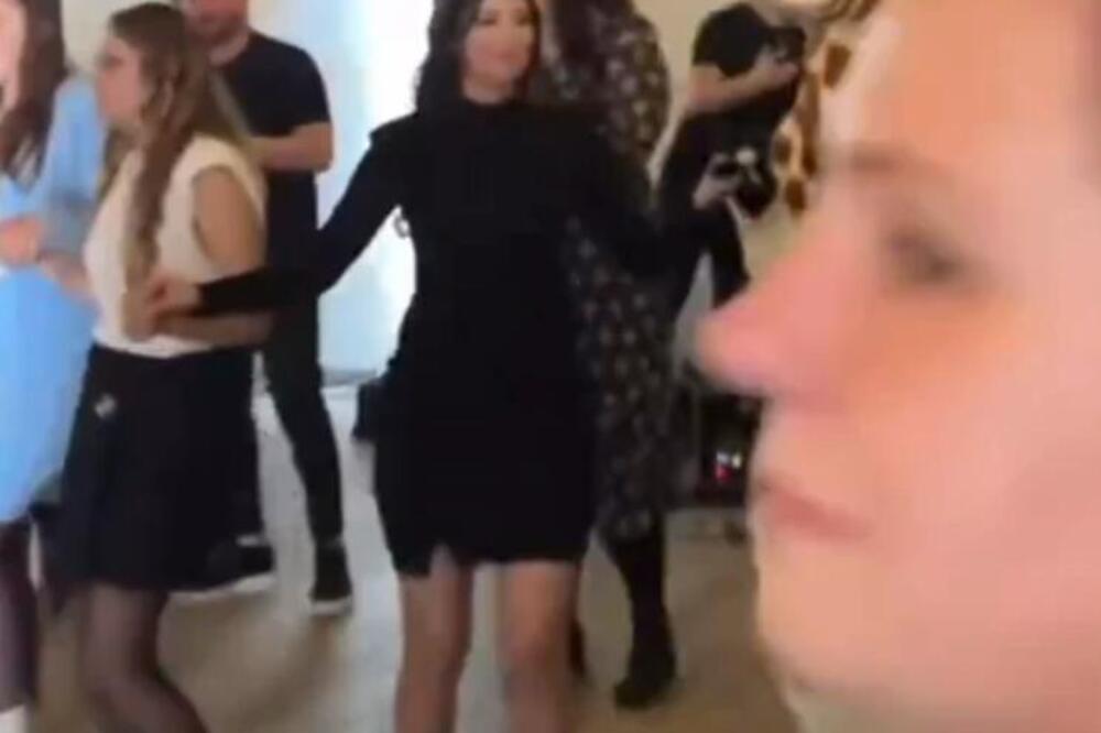 "Ovako izgledaju moji snovi: Bizarni i veseli": Hit snimak sa proslave 1. rođendana, Srbi "prekucali" igricu! VIDEO