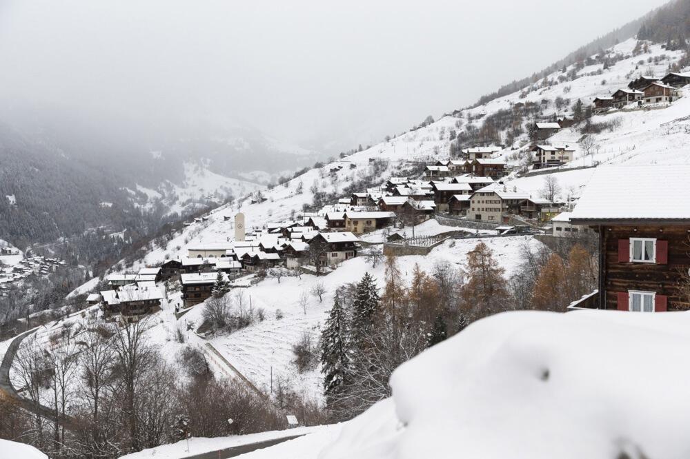 Nudili strancima 25.000 evra da se presele u lep gradić, međutim... Ovo je dočekalo one koji su prihvatili ponudu!