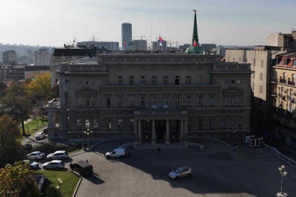 Besplatan javni prevoz, đačka pomoć porodici, novogodišnji vačeri: Šta sve čini Gradsku upravu najodgovornijom?