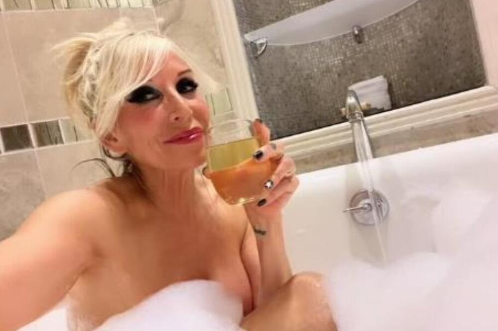 "Stvarno sam se*si": Poznata plavuša otvorila sajt za odrasle! Svoju golotinju masno naplaćuje, šok prizori