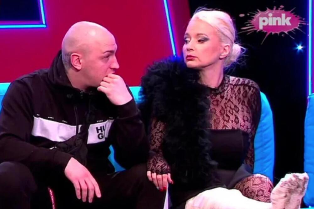 Srbi sinoć nisu mogli da odvoje pogled od emisije na Pinku: Sve se desilo uživo, donji deo Maje Nikolić glavna tema