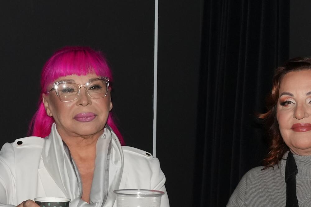 Ljudi nisu mogli da odvoje pogled od Ane i Zorice: Sada je jasno u kakvom su odnosu, nema šta da se krije