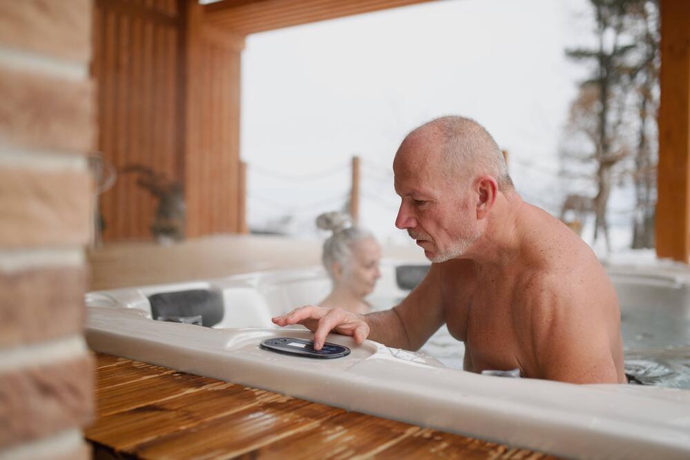 Ovog čoveka mrzi cela Srbija zbog onoga što je uradio svojoj ženi! Odao ga sajt za polovne automobile