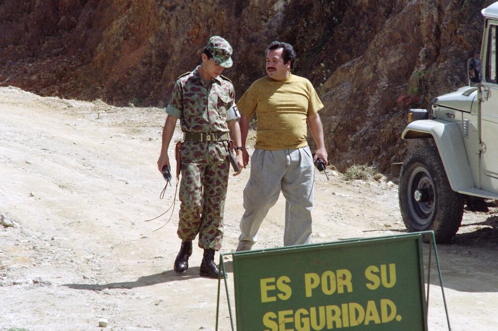 Devojčicu vaspitao po svojoj meri pa je oženio, a onda odlepio za ljubavnicom: Niko nikad nije živeo i umro kao on!