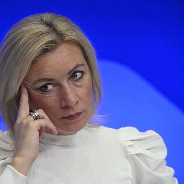 "NI ZA KOGA NIJE TAJNA DA JE UPRAVO..." Zaharova progovorila o Makronovim namerama, raskrinkala Francuza javno!