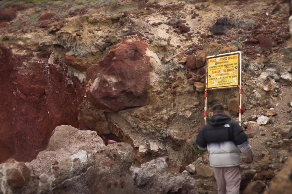 Jutjuber se oglušio na zabranu, pa posetio plažu na kojoj je klizište: Srbi je obožavaju, sada izgleda ovako (FOTO)