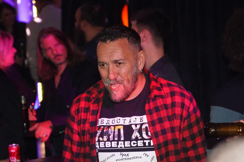 Da li znate da je ova lepotica supruga Igora Lazića? Od njega je mlađa 15 godina, muzičar uživa kraj prave boginje