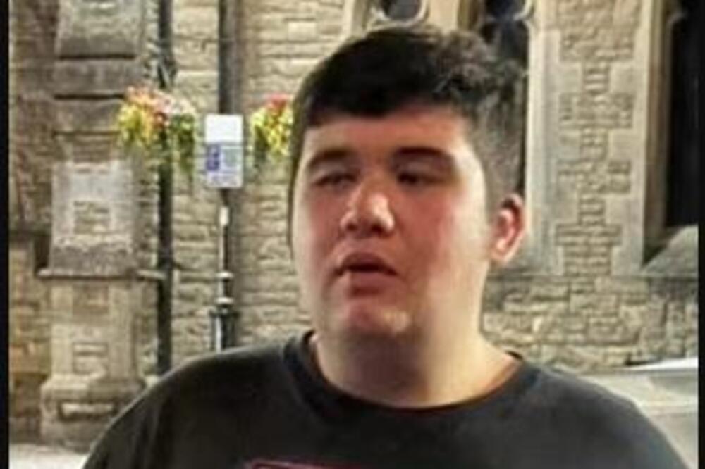 Mislio je da ga niko neće zaposliti zbog težine: Nije mogao ni pertle da veže ni da nađe odeću, onda se desilo čudo