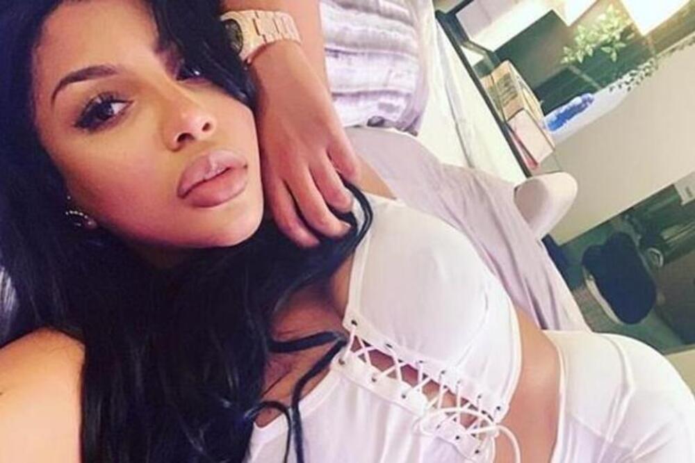 Zbog njega sam promenila veru, a onda sam gledala kako i ona prihvača islam: Kad je postao slavan, transformisao...