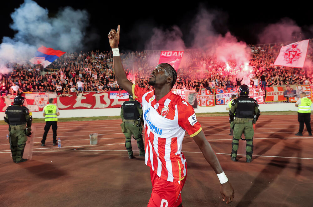 Šerif Endiaje posle Crvene zvezde oblači dres Partizanovog bratskog kluba (Foto)