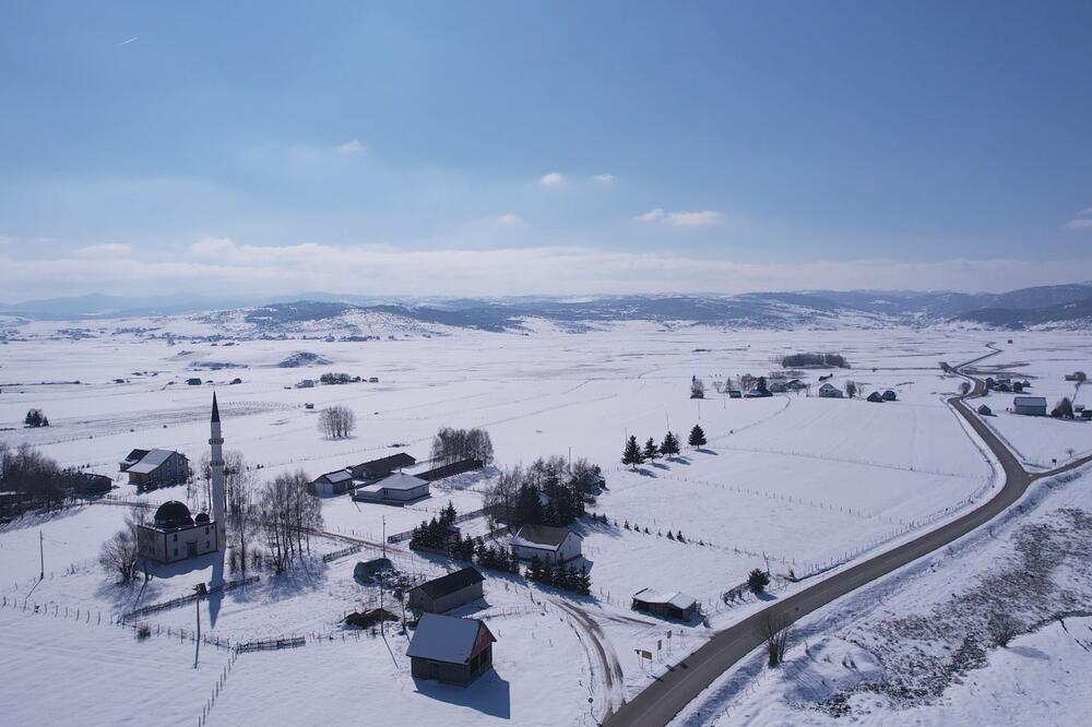 Sneg se vratio u Srbiju: Zavejan ovaj kraj, padavine bile celog dana!