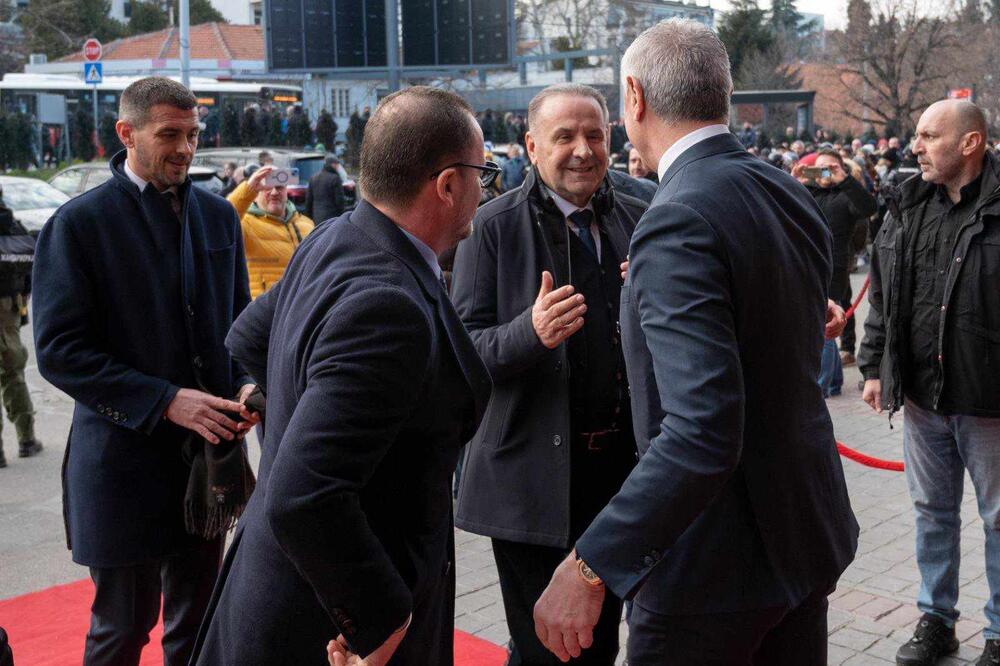 Rasim Ljajić otkrio kog igrača Crvene zvezde bi doveo u Partizan!