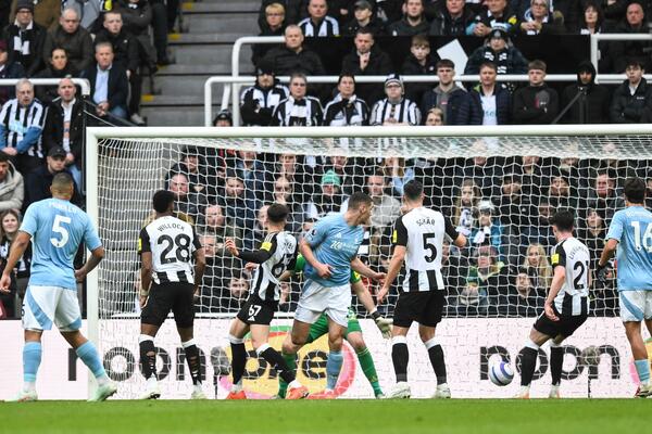 Nije se pozlatila Milenkovićeva "peta": Srbin golčinom zaludeo Englesku