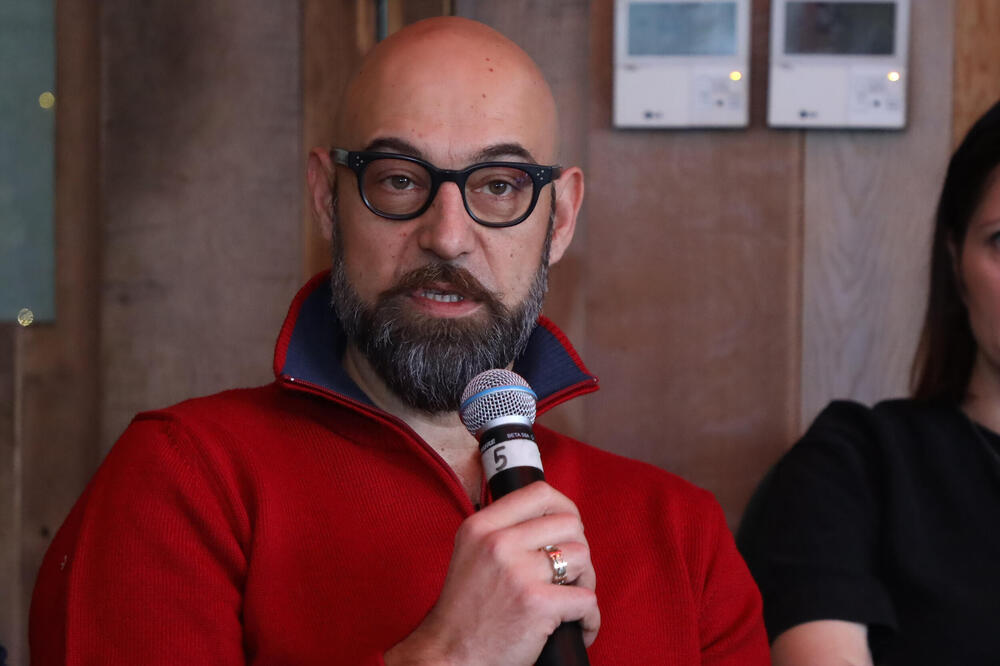 Dejan Lutić ima na koga da bude ponosan: Evo čime se bave njegove naslednice, gluma ih nikad nije zanimala