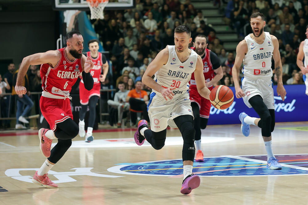 Ima li ko jači od Srbije? Orlovi u kombinovanom sastavu leteli po parketu i bez poraza idu na Eurobasket!