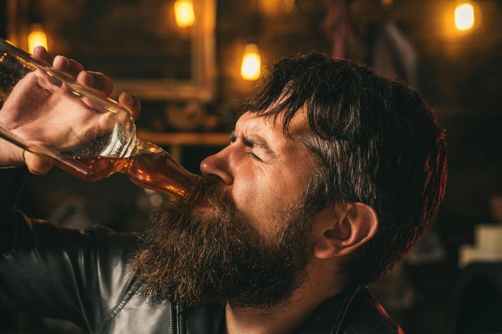 NE UPROPAŠĆAVAJTE SEBE: Zaustavite se sa alkoholom i oslobodite se loše navike na prirodan način!