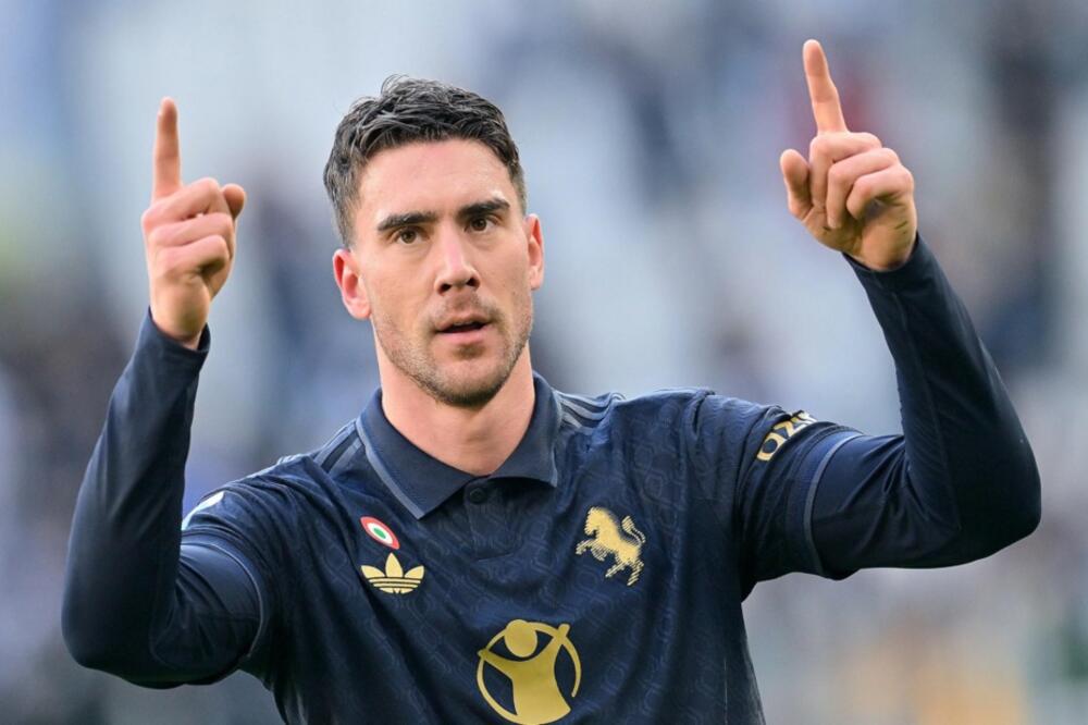 Dušan Vlahović pojačava ljutog rivala?