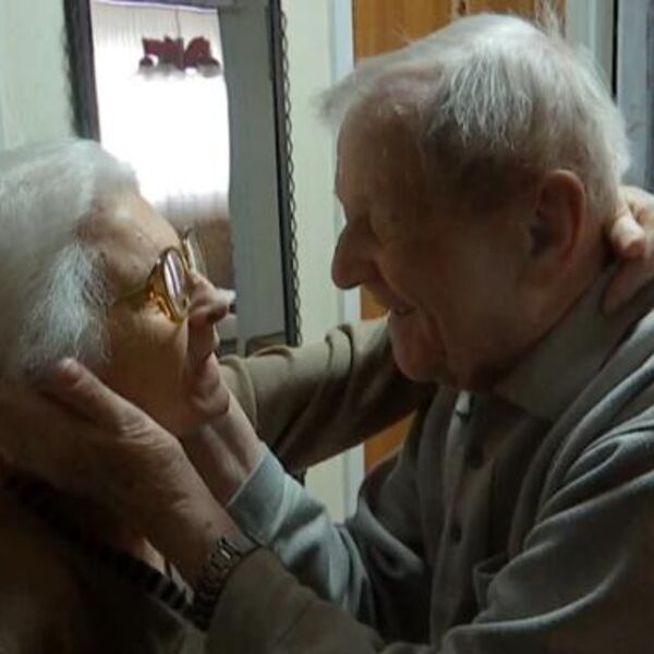 "Posle svadbe smo otišli da vodimo ljubav, a kum nam je...": Mile (101) i Julija (94) proslavili 73 godine braka!