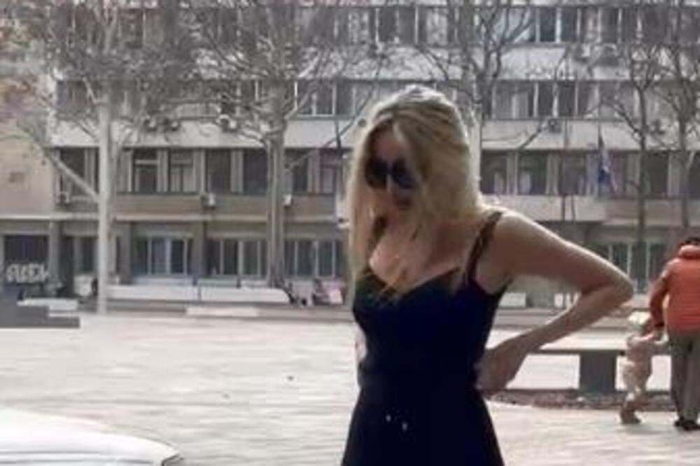 Danas Beograd bruji o ovoj ženi: Pevačica zavrtela pamet svima dubokim dekolteom, ovakva se ne viđa svaki dan
